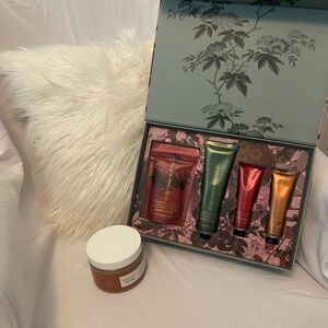 Luxury Bath & Body Gift Set - Brand New
